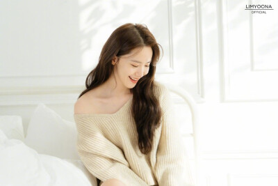 林允儿，林润娥，林小葵，YOONA
limyoona__official
Yoona's So Wonderful Day