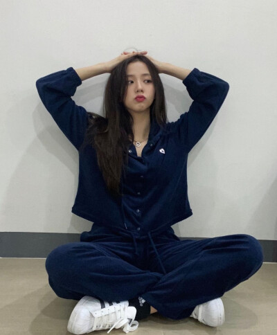 jisoo 金智秀 ins的搬运工！