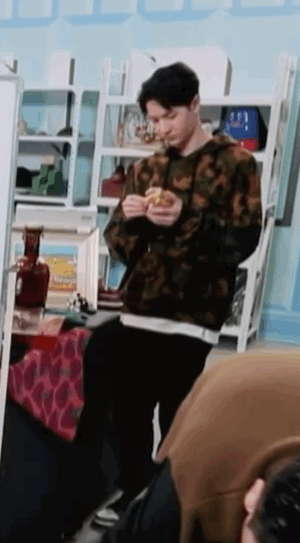 201129 天天向上GIF ♡特立独行酷小孩～♡