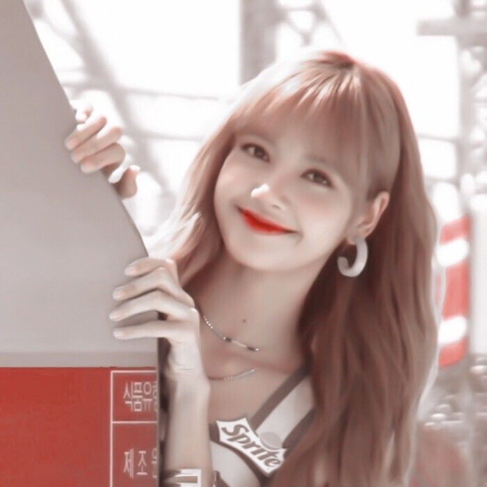 Lisa▸