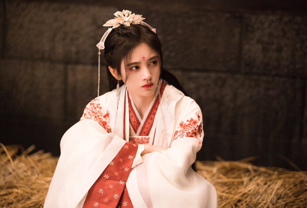 如意芳霏鞠婧祎