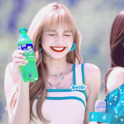 ·LISA×JISOO/原截程鑫.