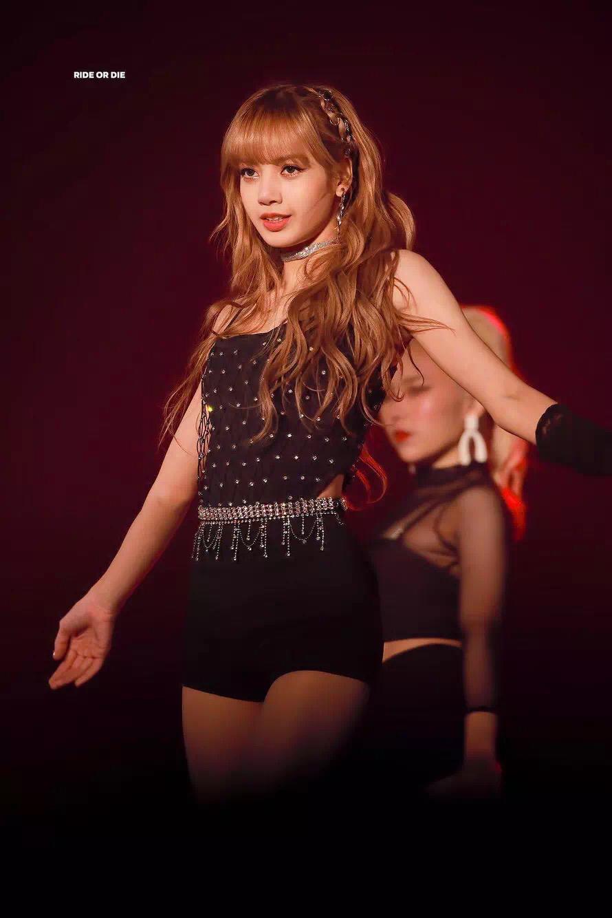 BLACKPINK Lisa 头像壁纸美图