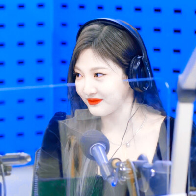 热爱漫无边际 生活自有分寸
NINGNING
宁宁太可爱啦