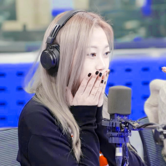 这一年，故事很简单，遇见你，我很喜欢
GISELLE