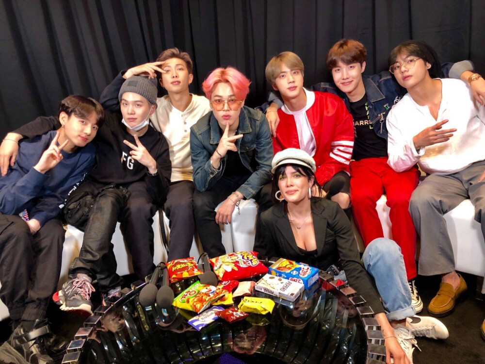 bts＆猴西
2019。