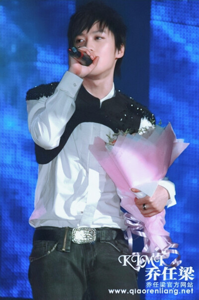 20071207 北京：亚太音乐榜颁奖演唱会，获“年度最受欢迎新劲歌手奖”