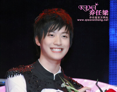 20071207 北京：亚太音乐榜颁奖演唱会，获“年度最受欢迎新劲歌手奖”