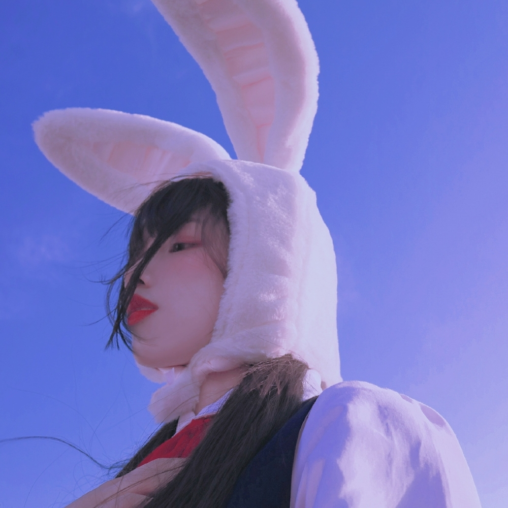 ——
蓝天 白云 可爱的你。
女头/by拟黎