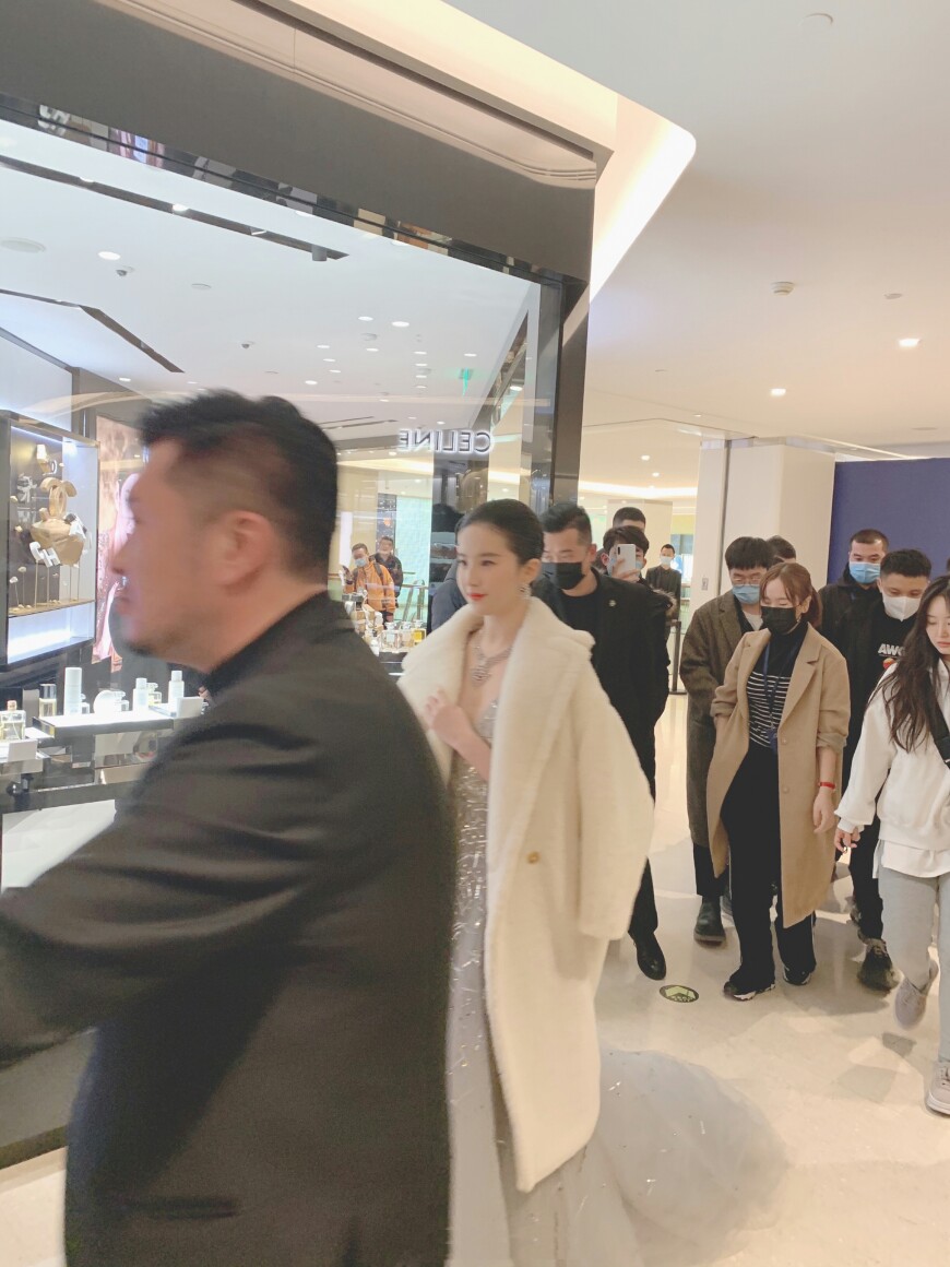 刘亦菲尚美巴黎