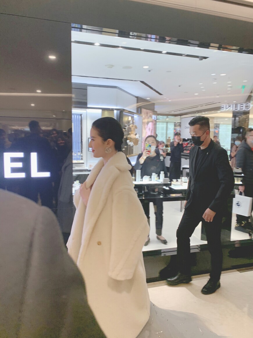 刘亦菲尚美巴黎