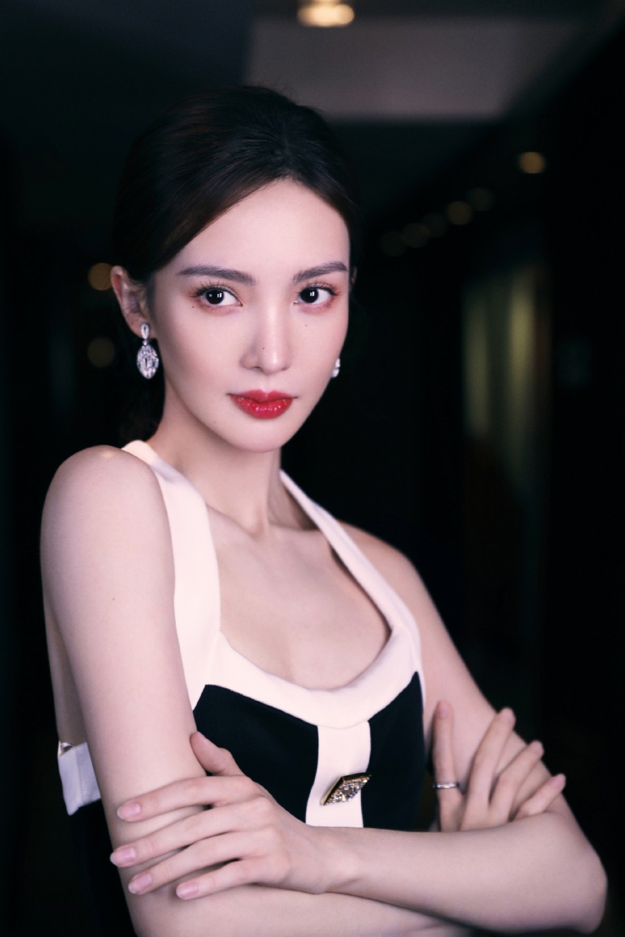 金晨2020凤凰网时尚之选颁奖盛典