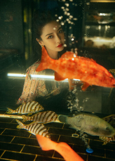 Angelababy 迪奥二零二一秋季男装秀
化妆：@NAN-BEAUTY张原溪
发型：@刘雪亮MQstudio
摄影：@AXstudio