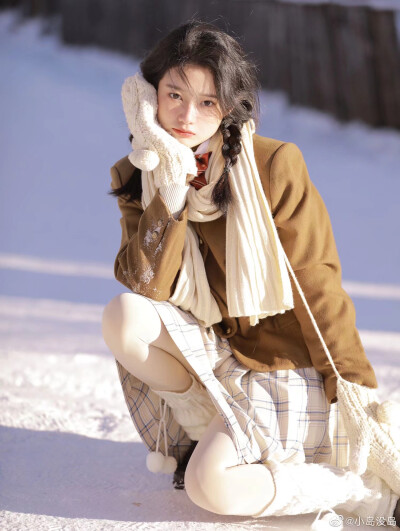 雪国来信
摄影@小岛没岛
出镜@西西里cc西 ​​​