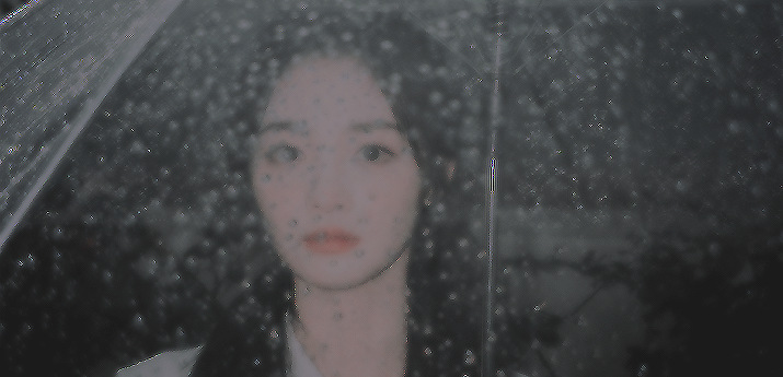 周洁琼 抱图看简介