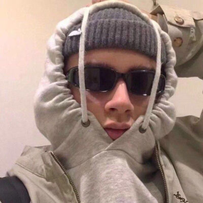 情侣头像
图源网络