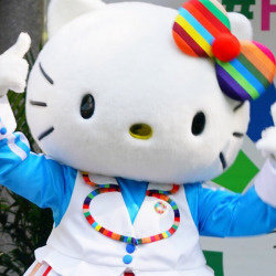 helloKitty不再是小短手拉