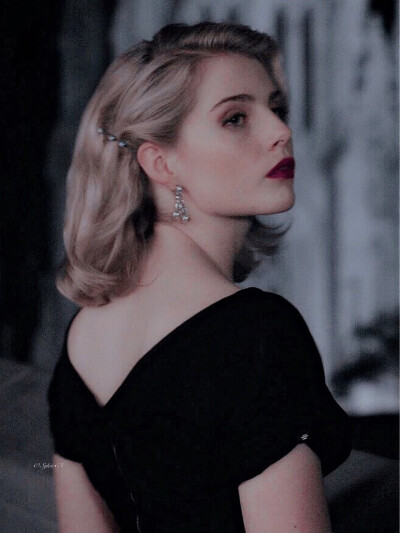 Lucy Boynton