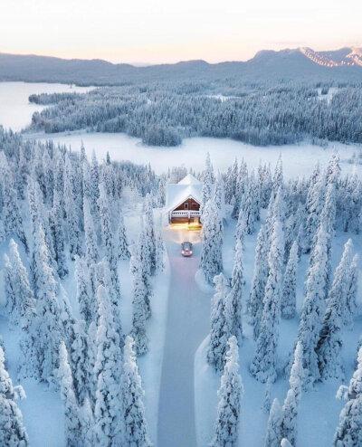  芬兰雪景
