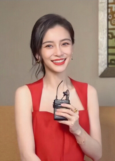 angelababy
自截 禁二转 可二改 标源
已修复