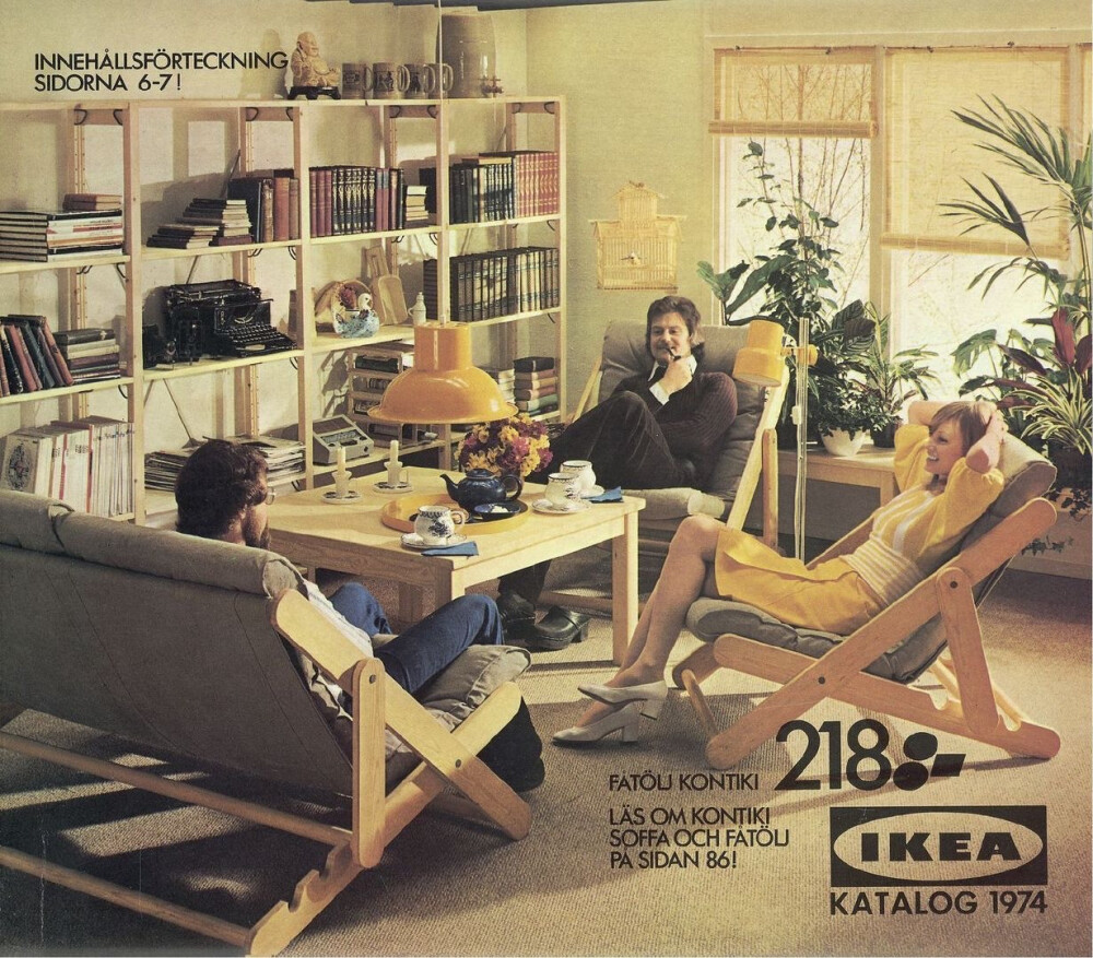 距离第一本《IKEA Catalogue》诞生已有整整70年，曾一度在全球以32中语言发行了2亿份，无疑是一本为当时很多室内空间、家居提供灵感和参考的刊物。回看历年封面，它也算是对不同时代家居风格的记录者了，但《IKEA Catalogue 2021》将是最后一本，70岁的刊物就此退出市场。 ​​​