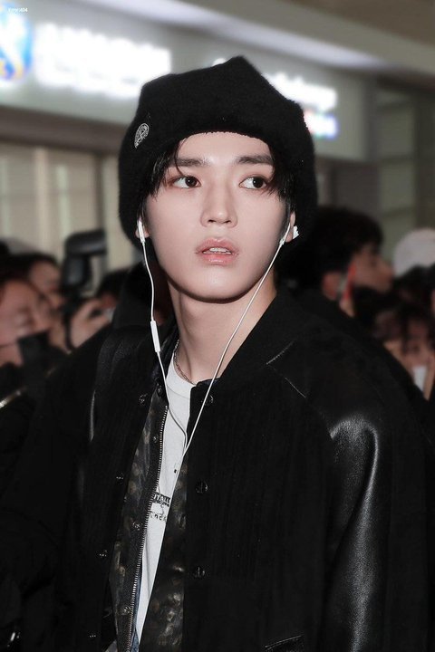 李泰容