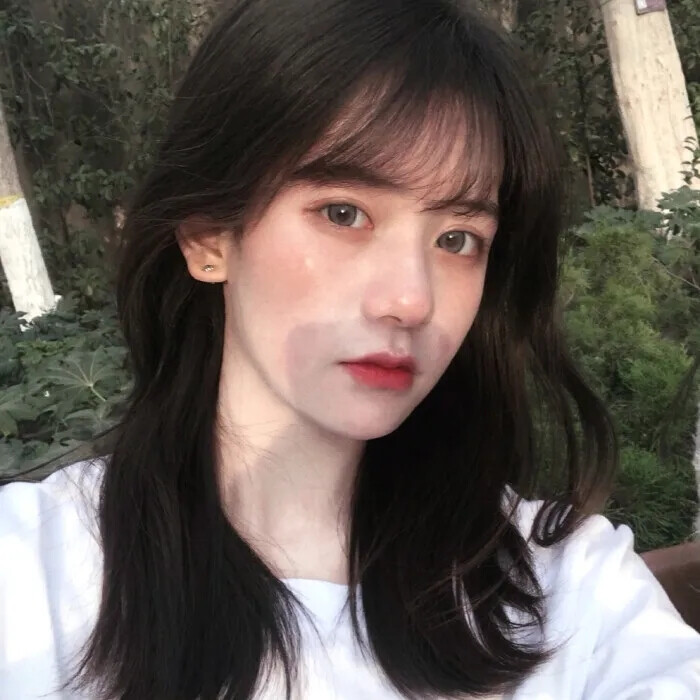 真人女头‖ 你剥开一个橘子很酸觉得后悔了 可对于橘子来说那是它的