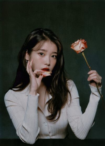 IU