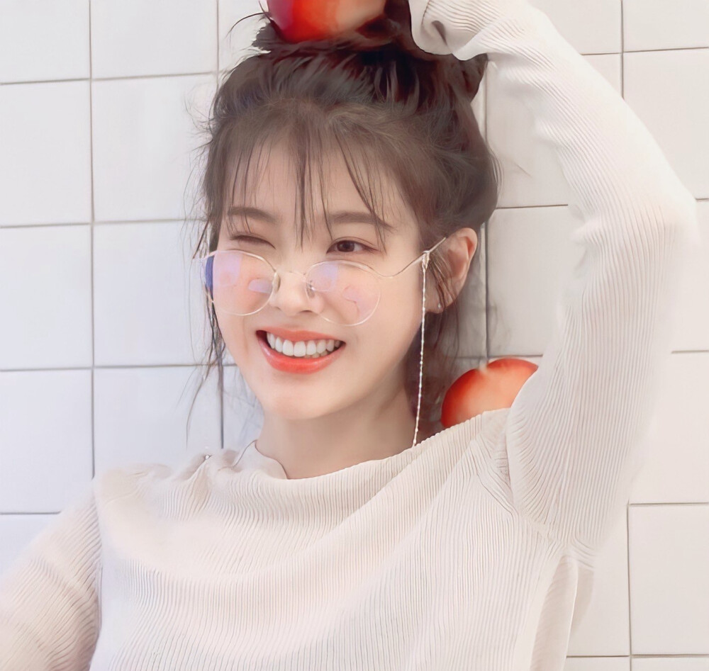 IU