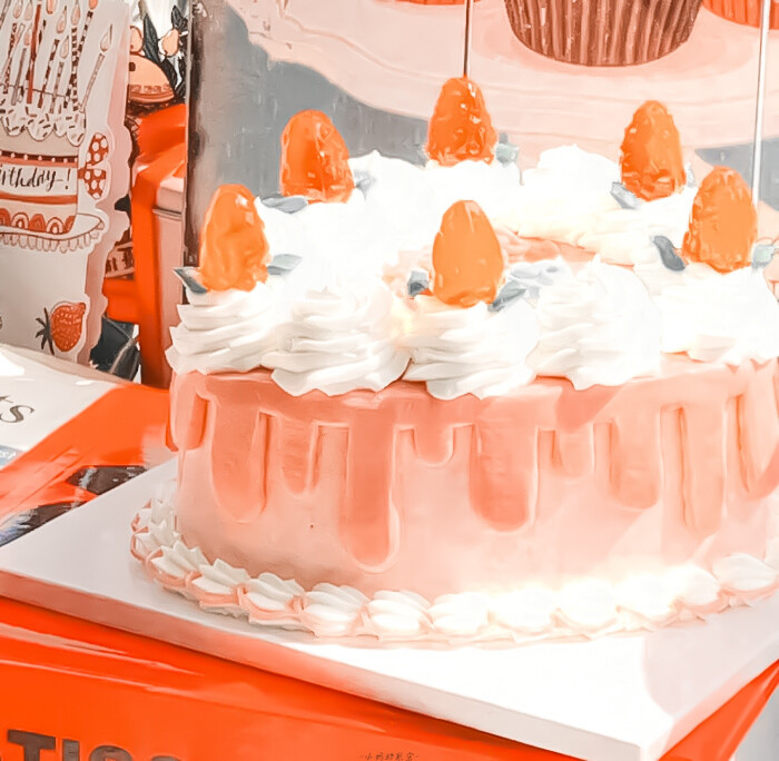 “我是煎妮.我的小狗很渴矮”
背景图cr乔殃