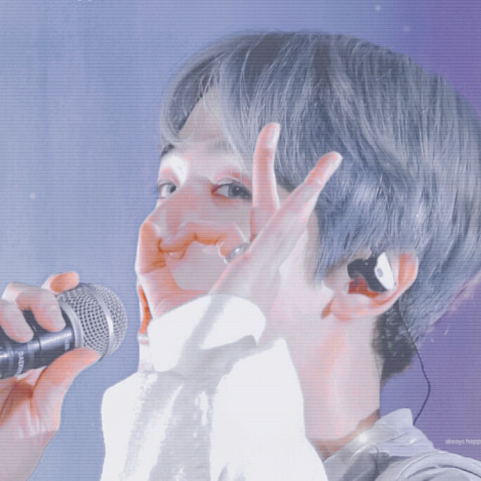 ^起码你得到过 而她却不留下一丝机会 头也不回的奔离我的世界
mybrightlight56。
边伯贤/