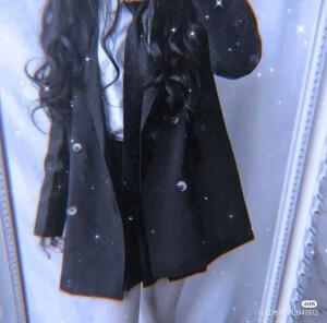 黑色和白色遇见灰色