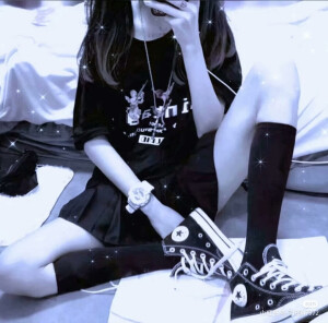 黑色和白色遇见灰色