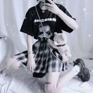 黑色和白色遇见灰色