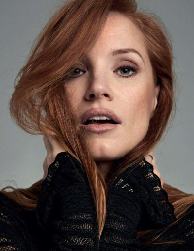 Harper's Bazaar Spain January 2021 西班牙芭莎一月刊
劳模姐Jessica Chastain
摄影: David Roemer
[weibo@小象王国]