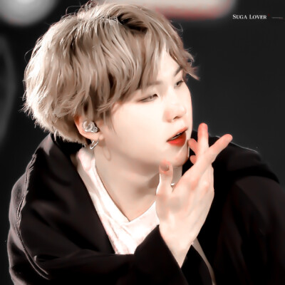 ●闵玧其
想跟我接吻吗
© _SUGALOVER_