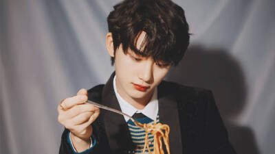 时代少年团 TNT 丁程鑫
©追星小甜事