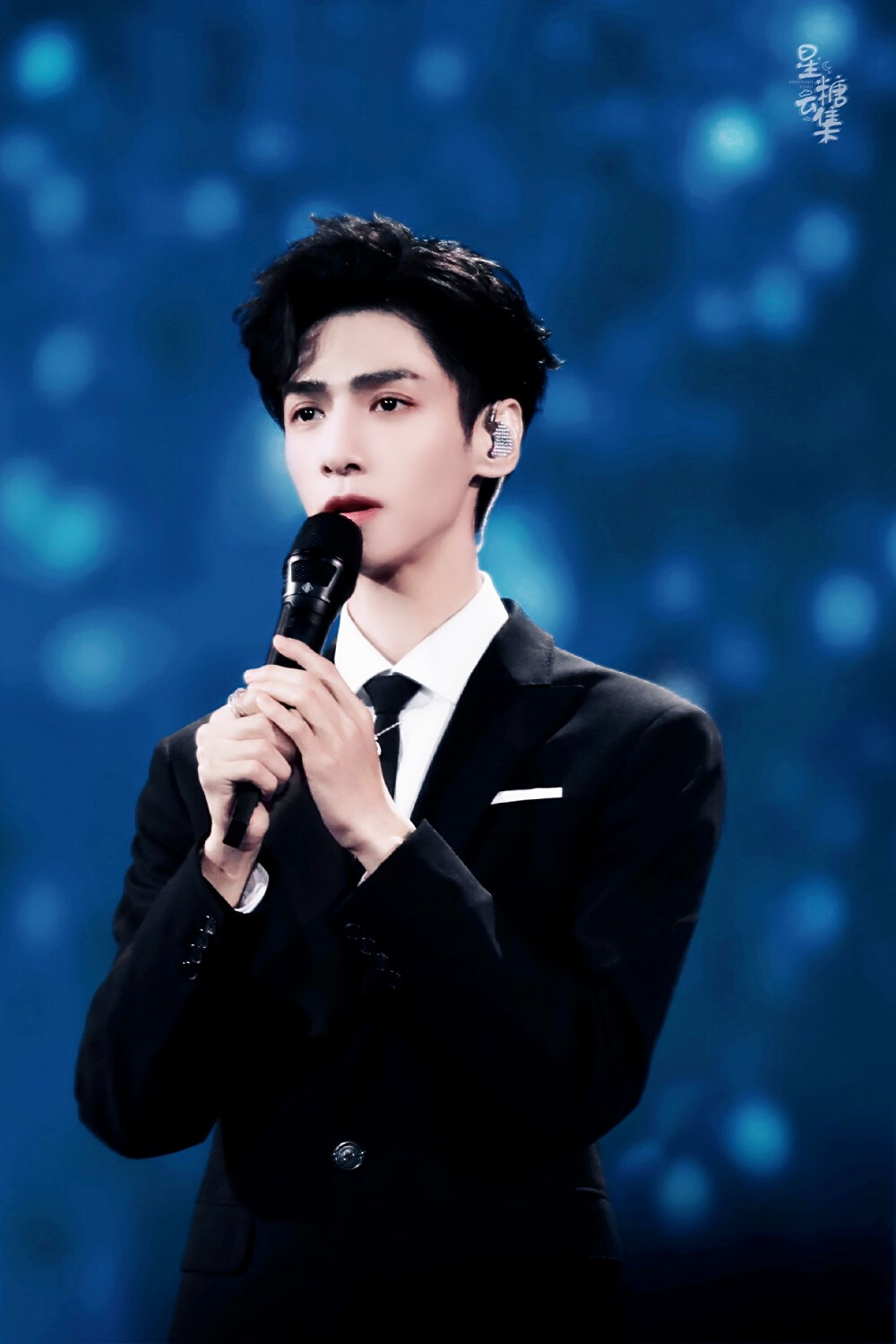 罗云熙 20.12.20 星光大赏