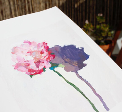 通透的花卉静物画面
＠：Lena Rivo