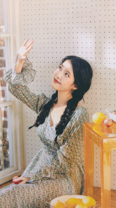 IU 壁纸