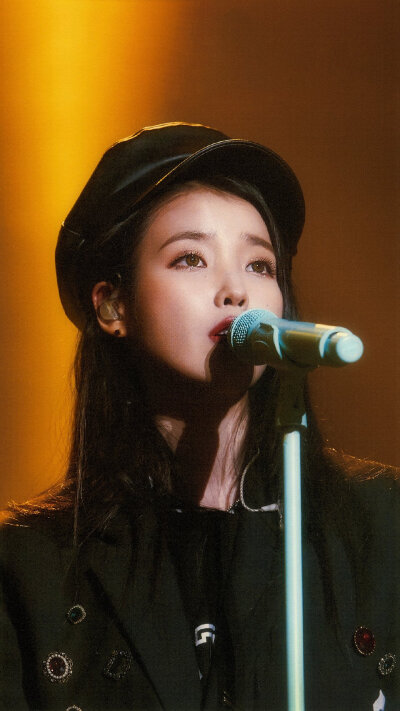 IU 壁纸