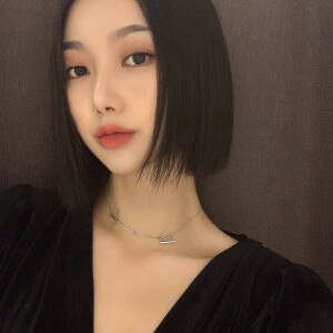 hailcy 关注 ins日韩女生by:runcy_cool #头像 #女生 #日韩 赞 评论