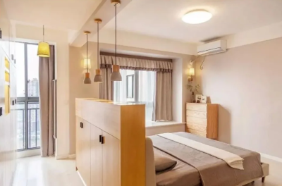 用矮柜做隔断，空间通透宽敞，满足小户型需求！