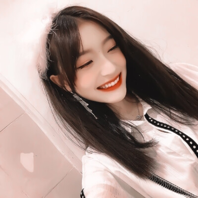 散伙是人间常态，我们又怎能例外。
谢蕾蕾.