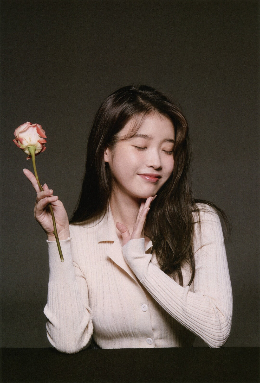 IU 李智恩