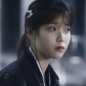   IU
