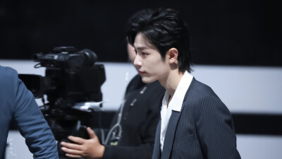 200108今日头条盛典｜肖战