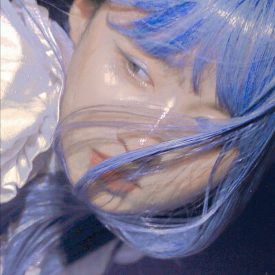 ʸᵒᵘ ᵃʳᵉ ᵗʰᵉ ˢᵘⁿˡⁱᵍʰᵗ ᵏᵉᵉᵖˢ ᵐʸ ʰᵉᵃʳᵗ ᵍᵒⁱⁿᵍ.
你是让我心脏继续跳动的那束阳光。