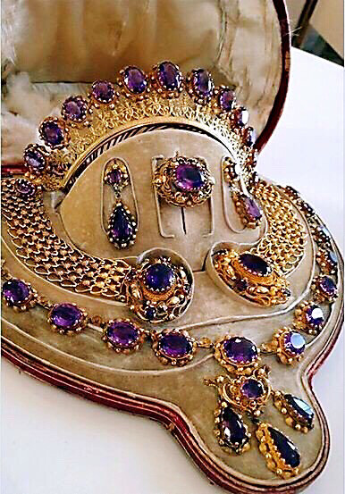 古董珠宝，套装