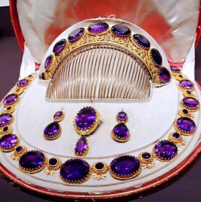 古董珠宝，套装